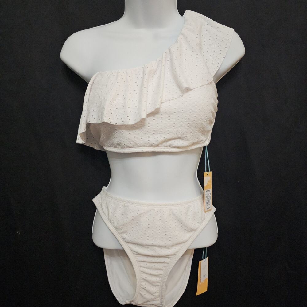 NWT Womens Swimsuit M White Eyelet Ruffle One Shoulder Bikini Cottage Coastal